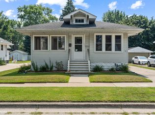 365 Woodworth St, Marine City, MI 48039