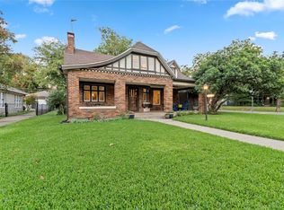 702 N Glasgow Dr, Dallas, TX 75214