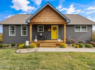 2718 Lucille Ave, Kodak, TN 37764