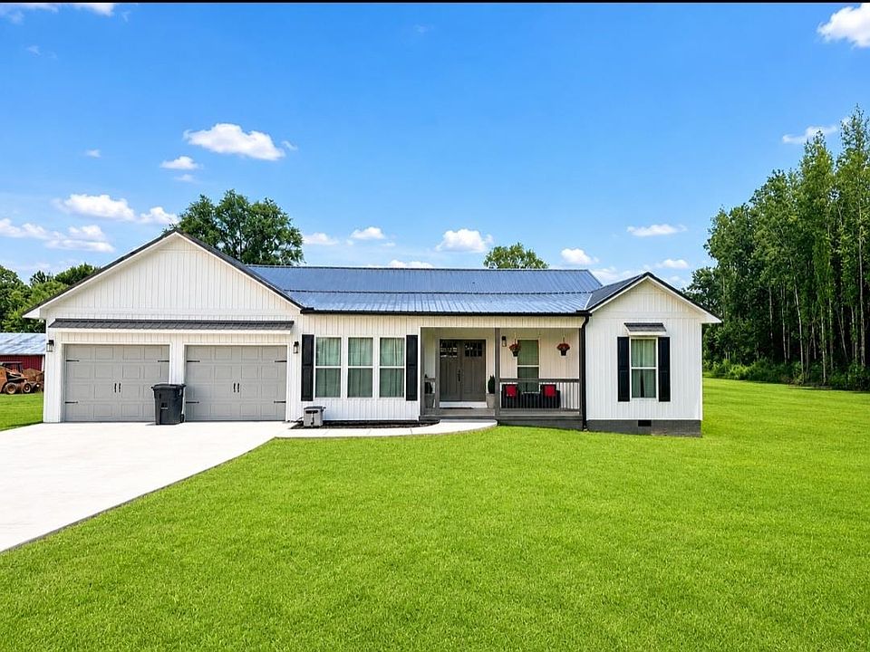 1st image of 520 Cloverleaf Cir