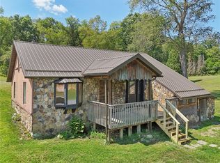 1511 Lucesco Rd, Leechburg, PA 15656