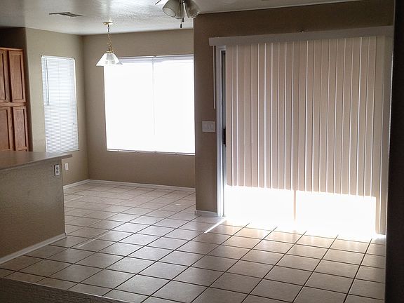 3rd image of 14873 W Ventura St