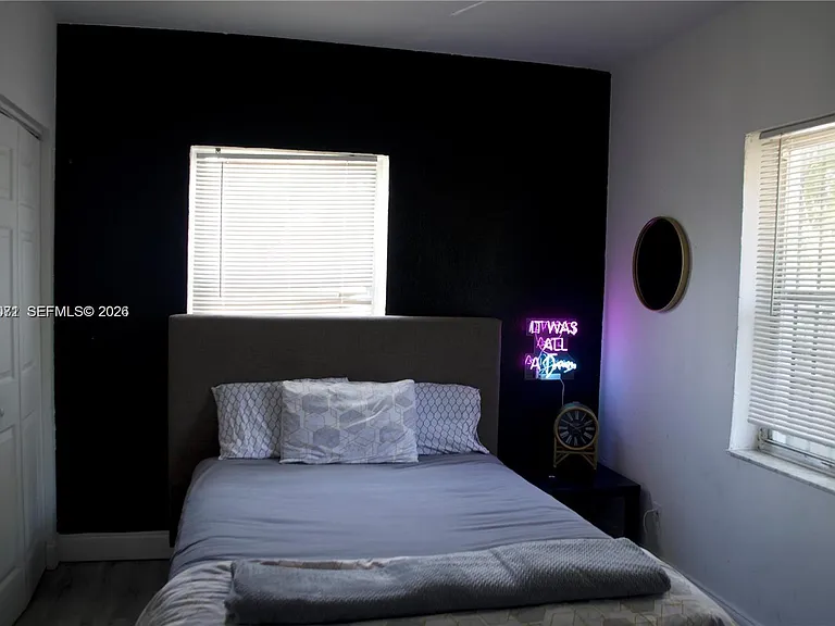 5530 N Miami Ave #2 — Photo 6