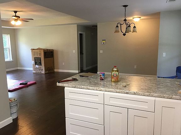 4th image of 94 Hankins Dr