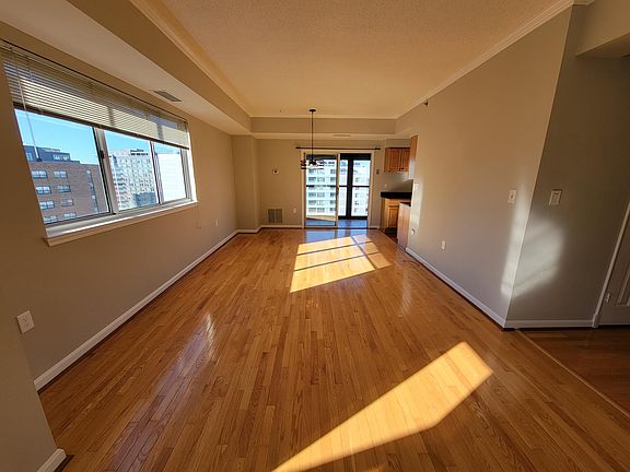2nd image of 1211 S Eads St APT 1710