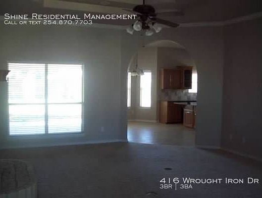 5th image of 416 Wrought Iron Dr