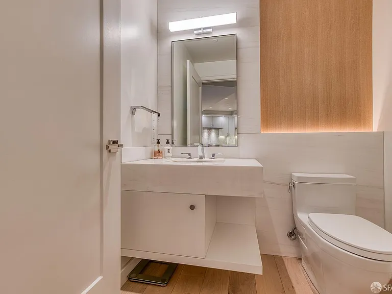 875 California St #403 — Photo 31