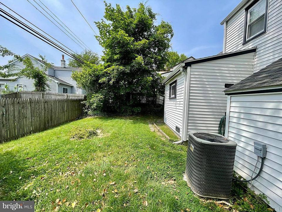 2nd image of 728 Thorndale Rd