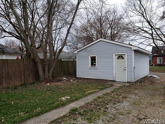 3rd image of 904 Brice Ave