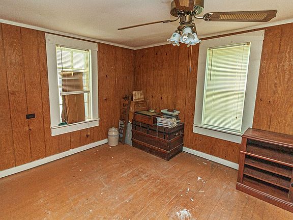 4th image of 716 Circle Hill Dr
