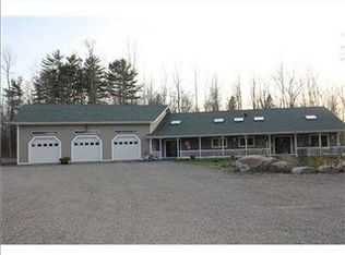 210 Grove St, Newport, ME 04953