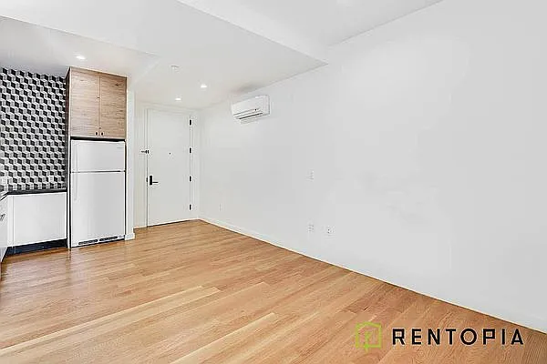 1875 Atlantic Ave #202R — Photo 2