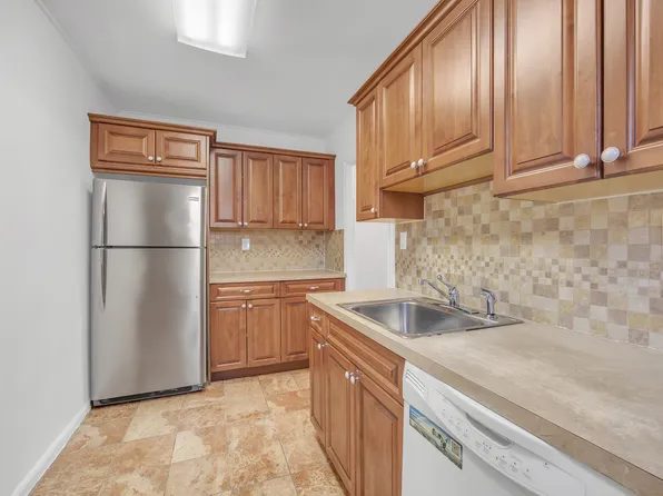 102-32 65th Avenue image 6 of 9