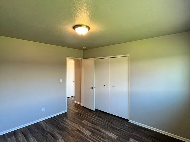 The Rivercrest Apartments by Star Metro — Photo 34