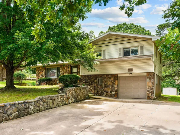 341 Greenbrier Lane, Hollister, MO 65672