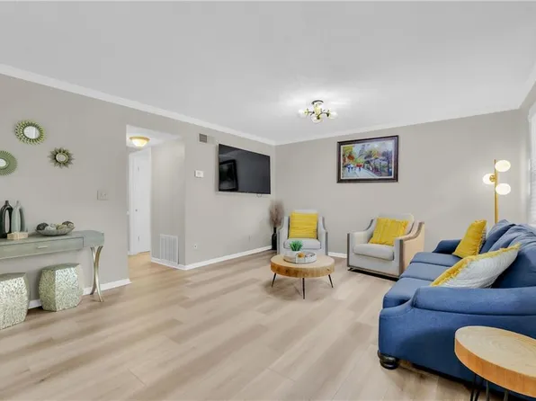 6900 Roswell Rd APT E2, Sandy Springs, GA 30328