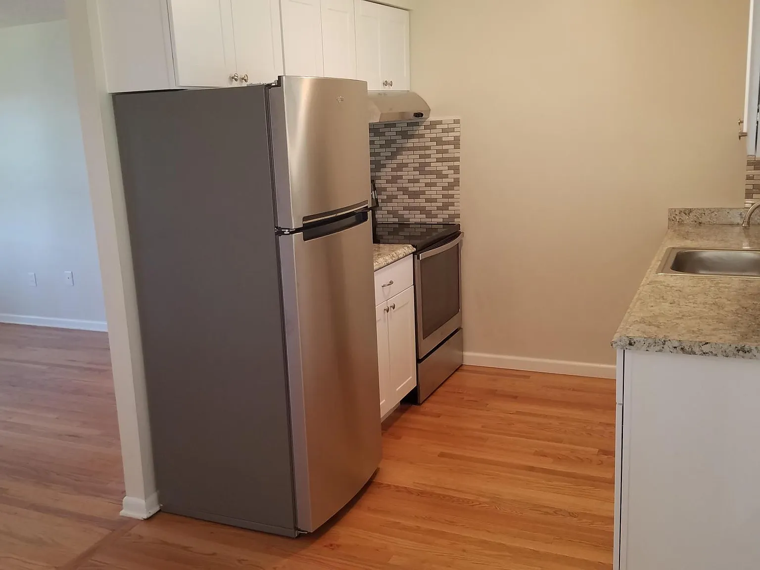 1 bed, 754 sqft, $1,400 — Photo 1
