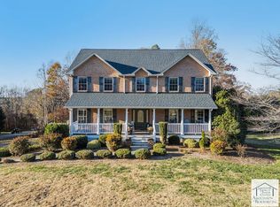 470 Saint Johns Cir, Martinsville, VA 24112