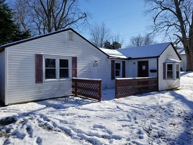401 Hill St photo 1
