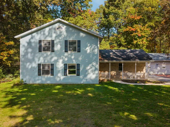 14420 Forest Ct, Chelsea, MI 48118