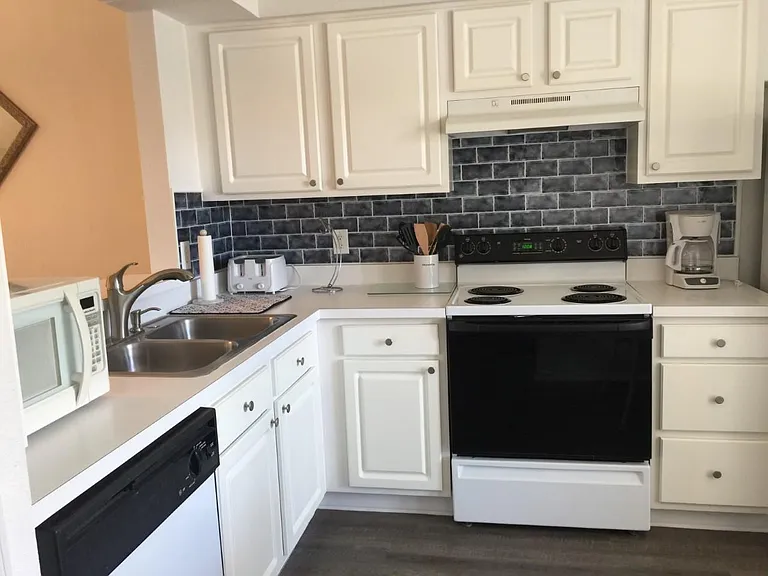 13348 Fairway Glen Dr #203 — Photo 7
