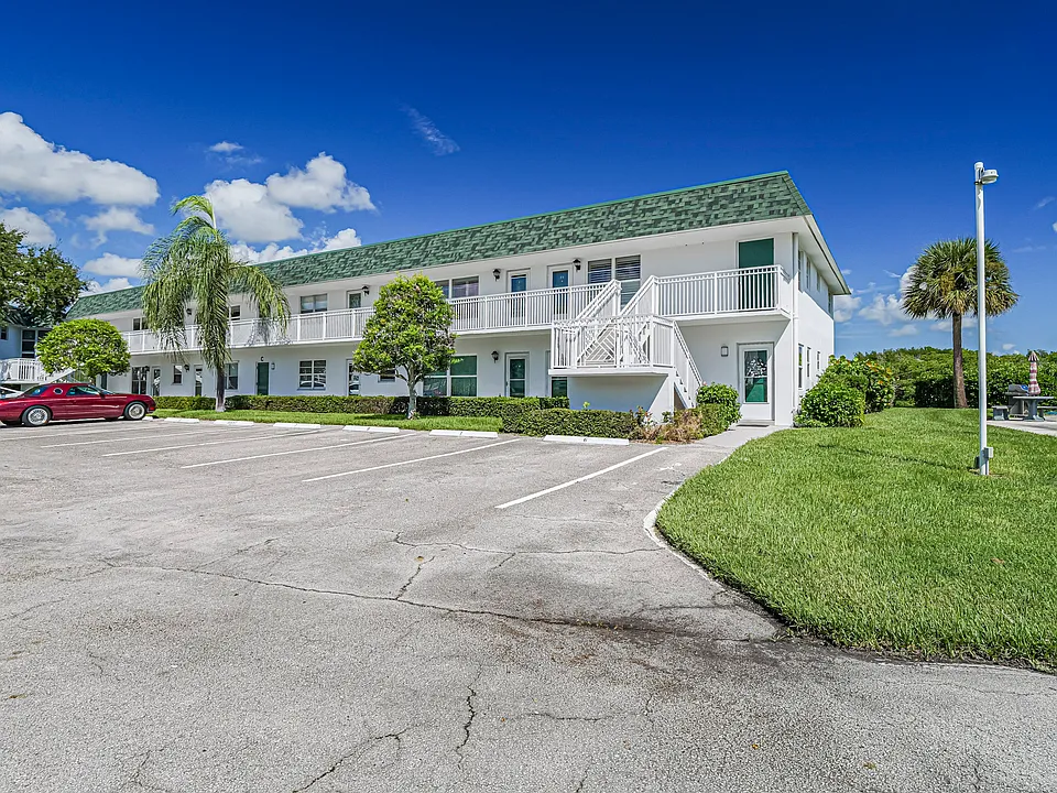 2800 Indian River Blvd #C7