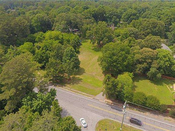 4th image of 2875 Lower Roswell Rd