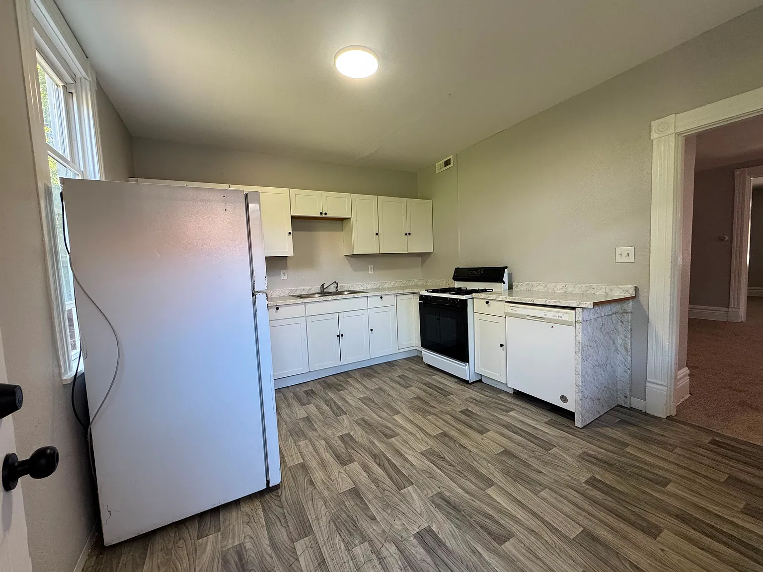 3 bed, 1584 sqft, $1,465 — Photo 3