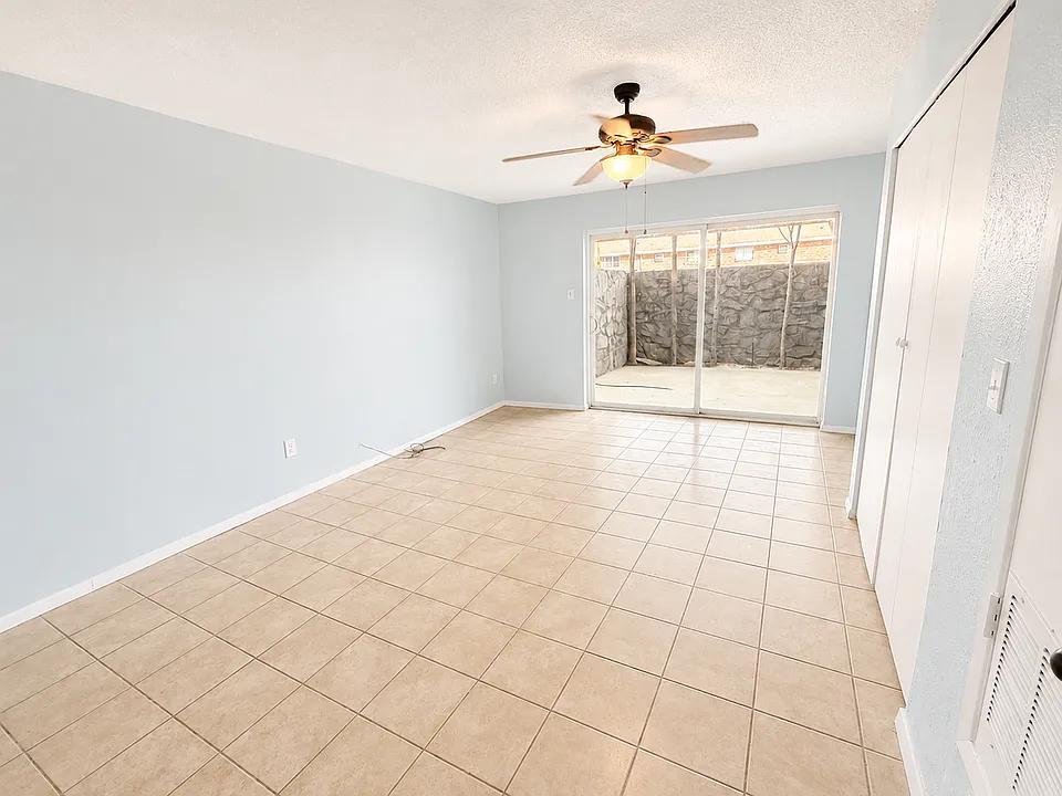 1491 E Alamo St