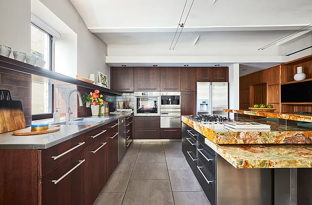 Sold by Compass | media 8