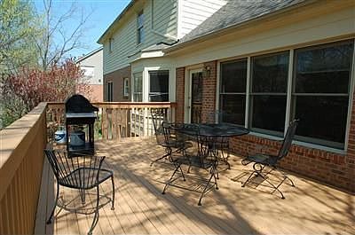2nd image of 850 Miamiridge Dr