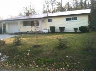 6230 Highland Dr, Huntington, WV 25705