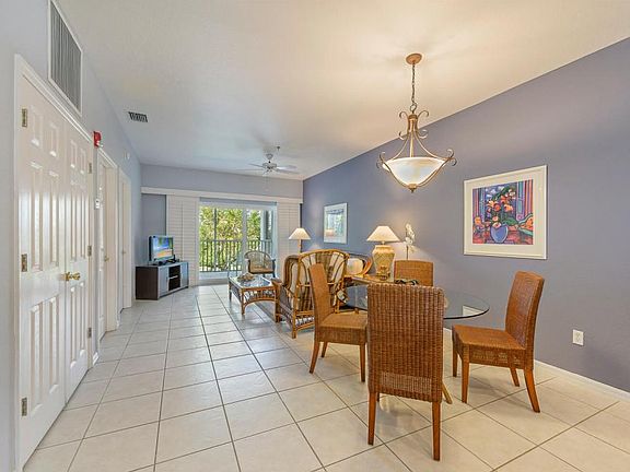 3rd image of 140 Palm St #205