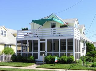 305 39th St, Ocean City, NJ 08226