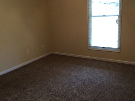 2nd image of 261 McNeil St