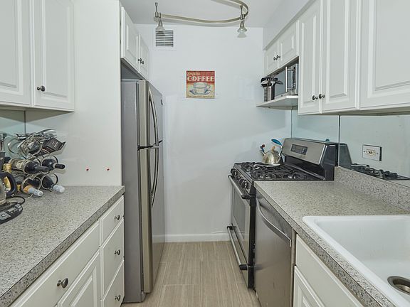 4th image of 630 1st Ave APT 15S