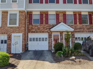 707 Timberidge Dr, Bethel Park, PA