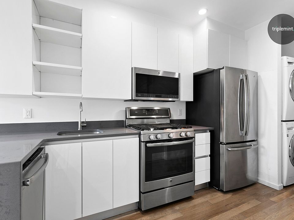 2nd image of 1992 3rd Ave APT 4F