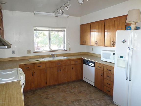 4th image of 2652 E Lobo Cir