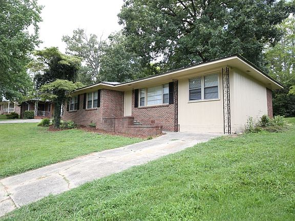 2nd image of 1149 Carnation Dr