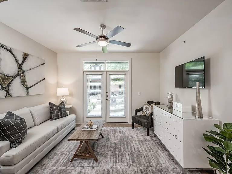 5880 Inwood Dr — Photo 23