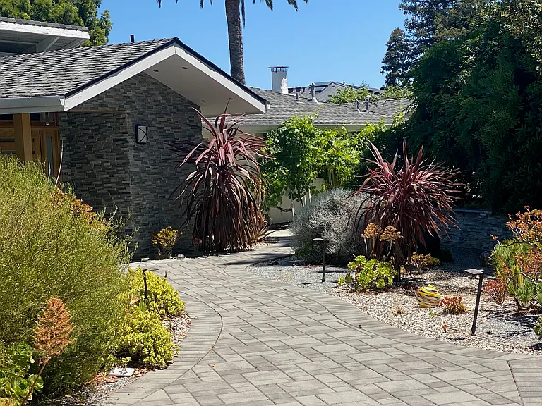 1466 Club View Ter — Photo 3