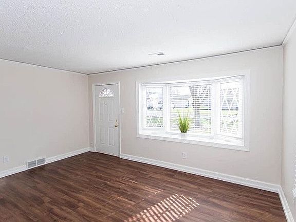 2nd image of 8881 Marlowe Ave
