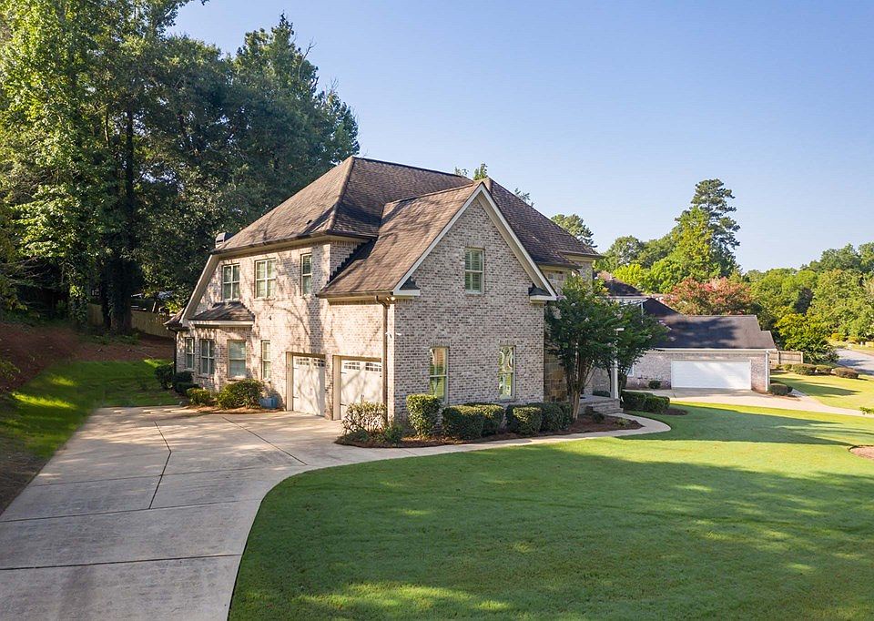 2nd image of 4650 Bondale Dr