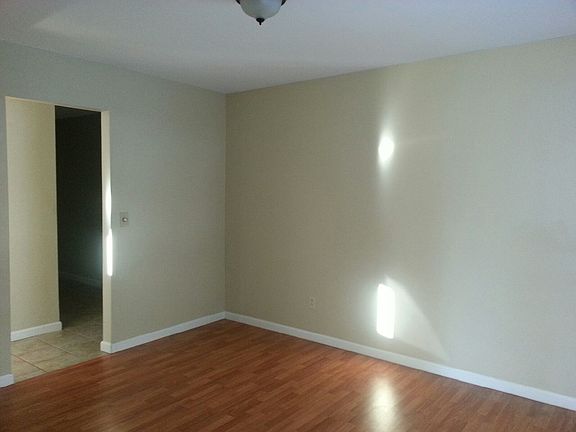 2nd image of 3170 Saint Catherine St