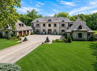 24 Bridlewood Rd, Northbrook, IL 60062