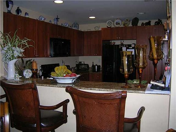 4th image of 8900 NW 107th Ct #1113