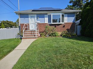 100 Meade Ave, Bethpage, NY 11714