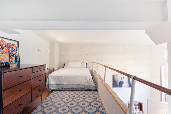 Rented by Compass | media 18