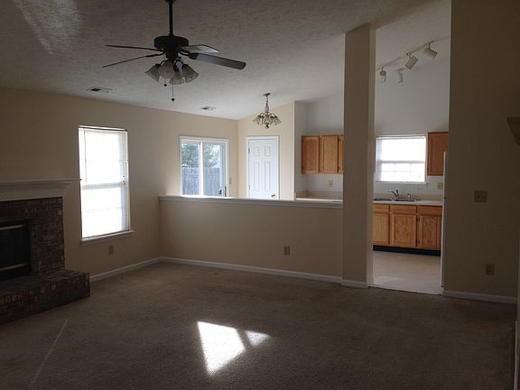 3rd image of 706 Lighthouse Dr #1
